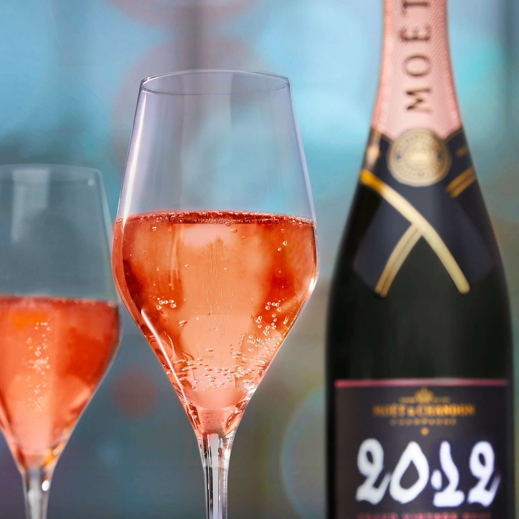 Moet & Chandon Grand Vintage Rose Champagne 2012 in Gift box